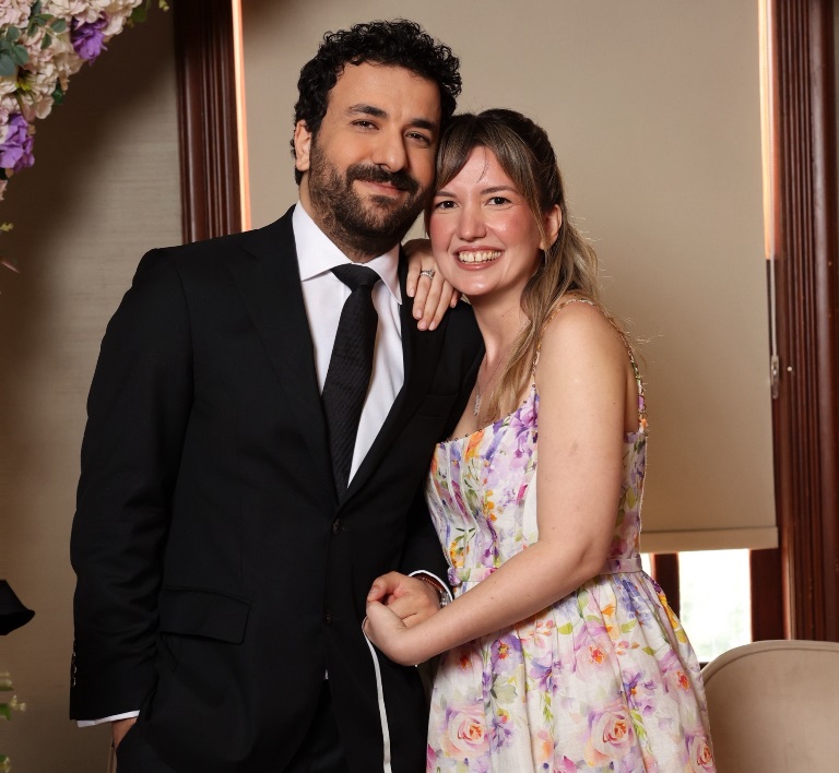 Hasan Can Kaya ve Duygu Karaba� Ni�anland� 